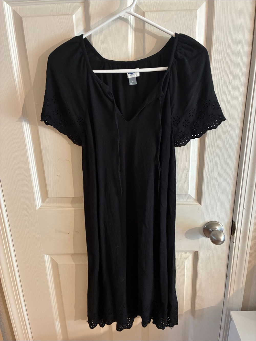 Old Navy black dress size medium